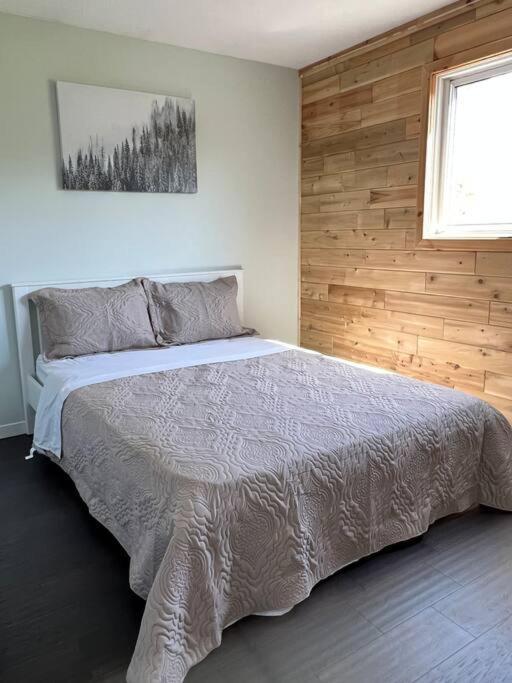 Family Friendly Cottage ☆Walking Distance To Beach Lions Head Zewnętrze zdjęcie